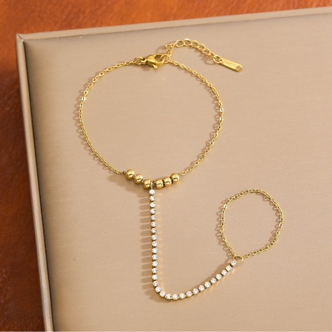 Isla Hand Chain